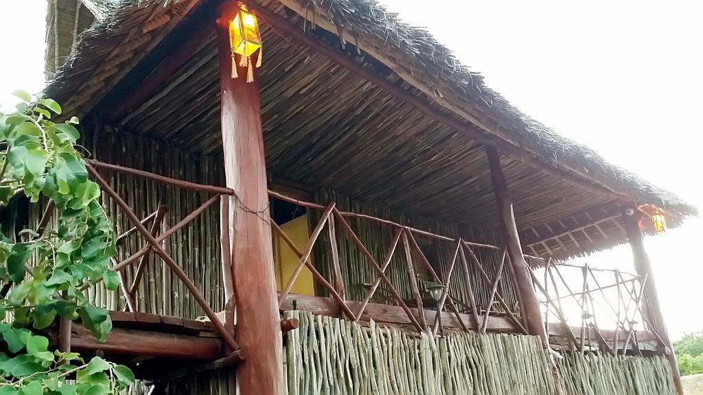 דיאני ביץ' Diani Hostel מראה חיצוני תמונה