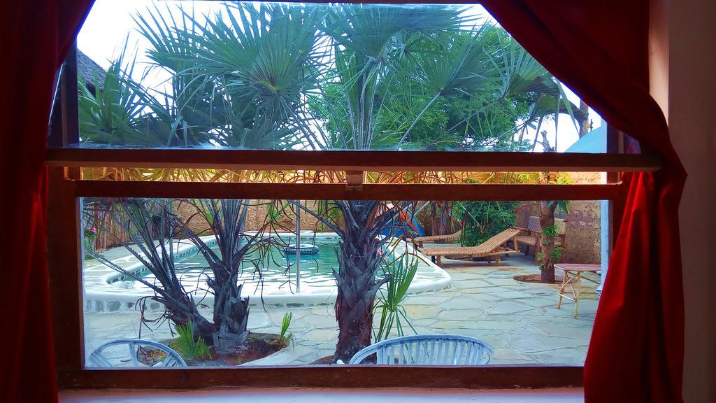 דיאני ביץ' Diani Hostel מראה חיצוני תמונה