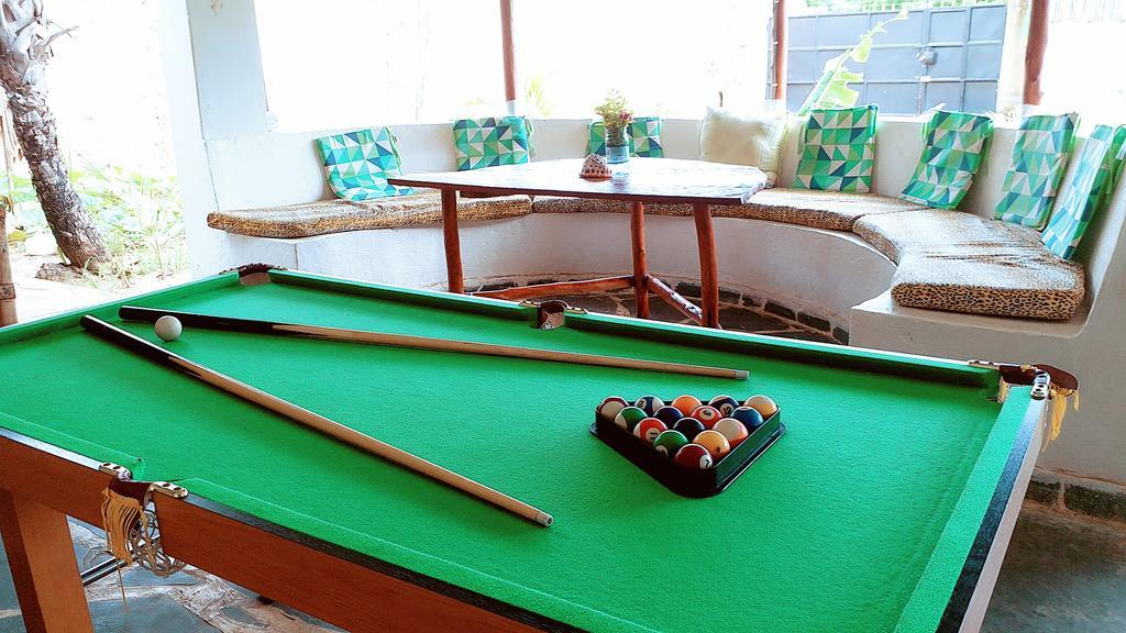 דיאני ביץ' Diani Hostel מראה חיצוני תמונה