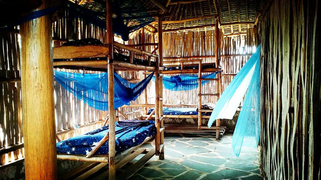 דיאני ביץ' Diani Hostel מראה חיצוני תמונה