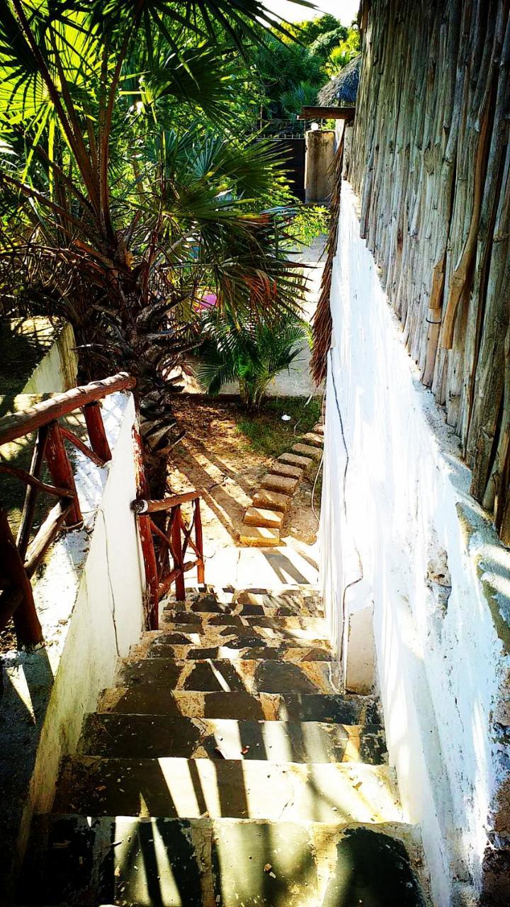 דיאני ביץ' Diani Hostel מראה חיצוני תמונה
